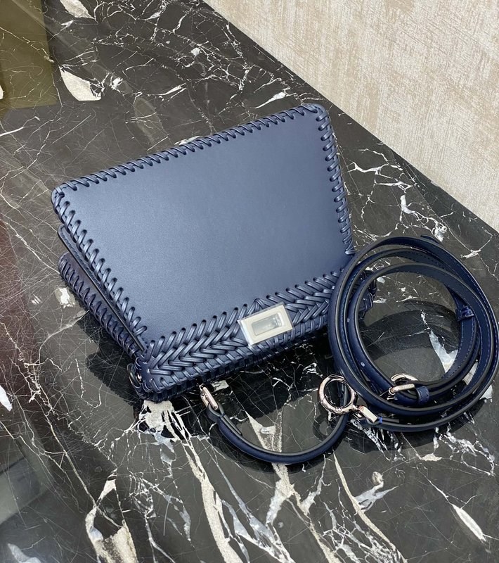 펜디 피카부 페티트 웨이브 백 001-223508