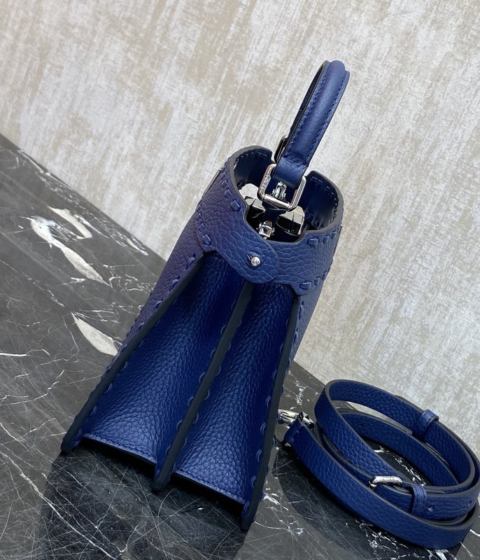 펜디 피카부 페티트 핸드백 001-223517