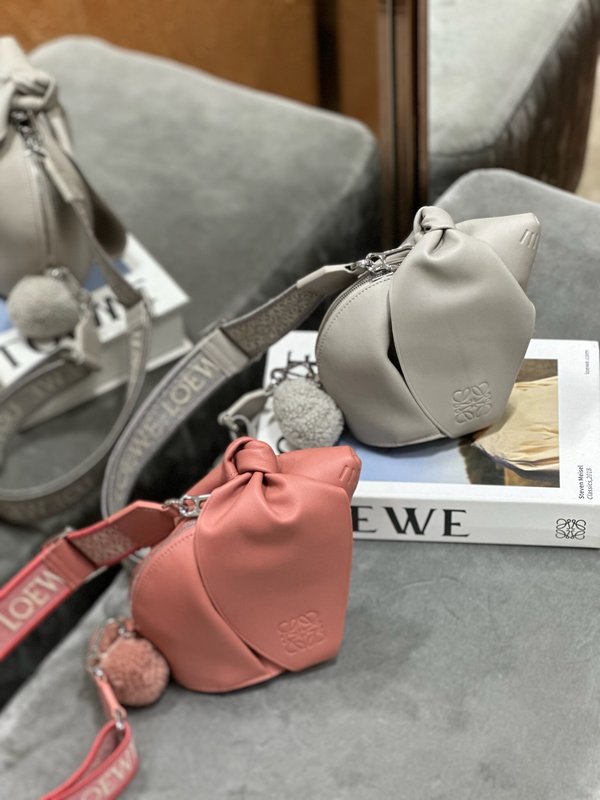 큰 귀 토끼 인형 퍼 핸드백 001-223572