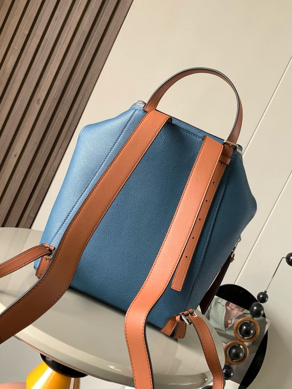 OEWE Goya 스파이딩 미니 백팩 001-223659