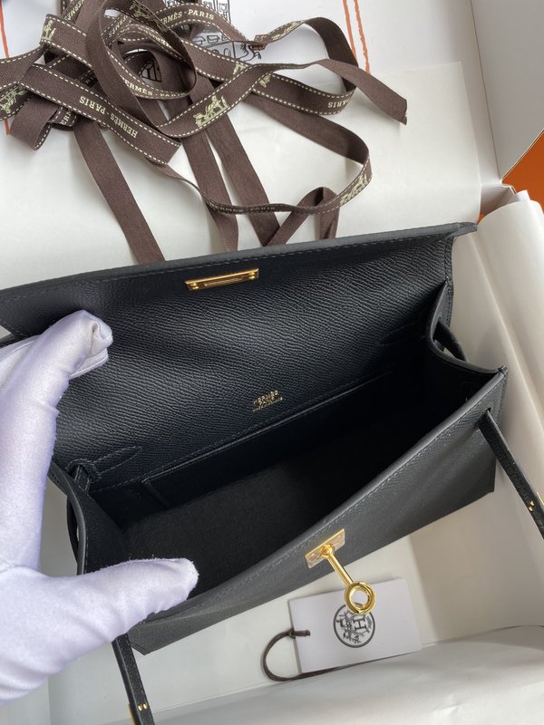 에르메스 켈리 22cm 블랙 골드 하드웨어 핸드백 001-223995