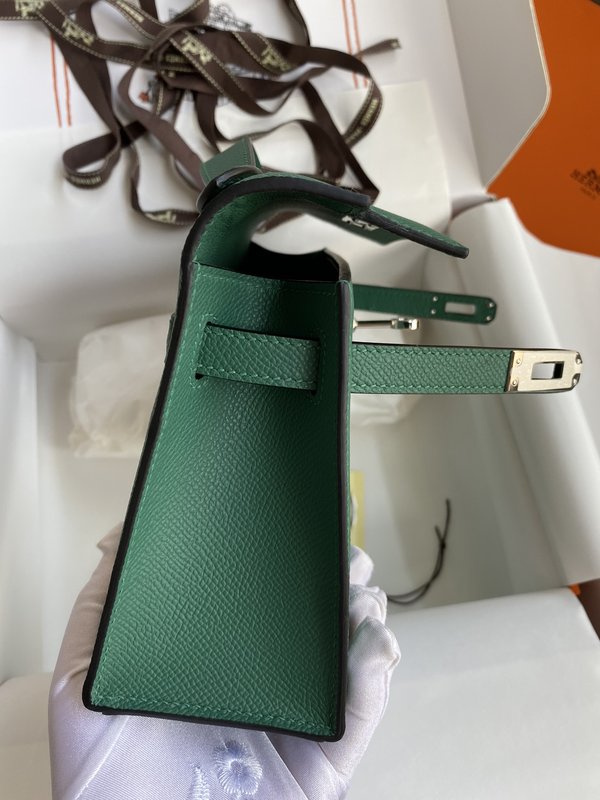 에르메스 켈리 22cm 피콕그린 핸드백 001-224048