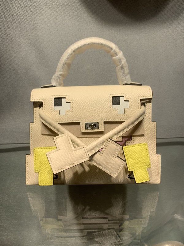 Kelly doll 밀키 화이트 핸드백 001-224087