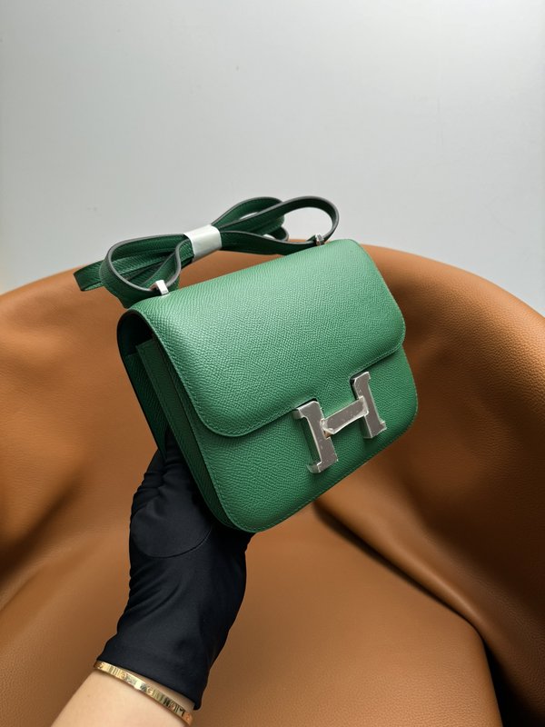에르메스 콩고르 19cm 벨벳그린 핸드백 001-224211