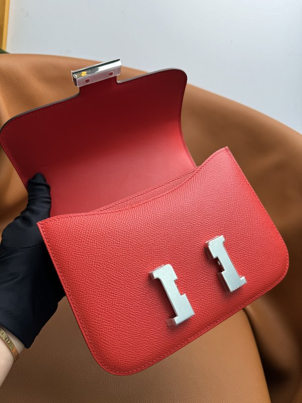 에르메스 콩고르 19cm 하트레드 핸드스티치 백 001-224213