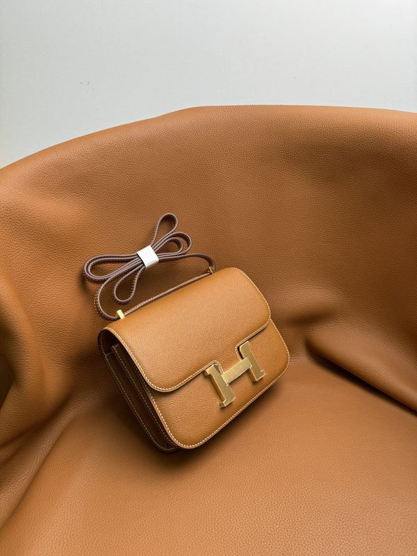 에르메스 콩상 19cm 골드브라운 엡솜 가죽 001-224303