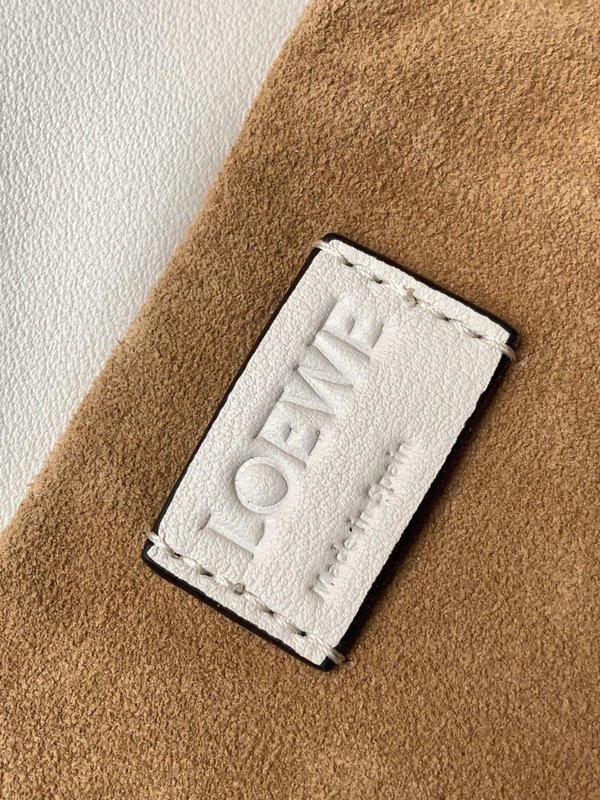 로에베 나파 가죽 플랑코 노트 백 001-224372