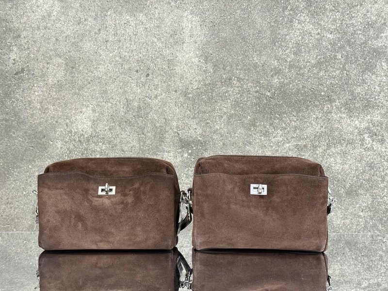 발렌시아가 빈티지 브라운 핸드백 001-224637