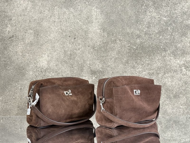 발렌시아가 빈티지 브라운 핸드백 001-224637