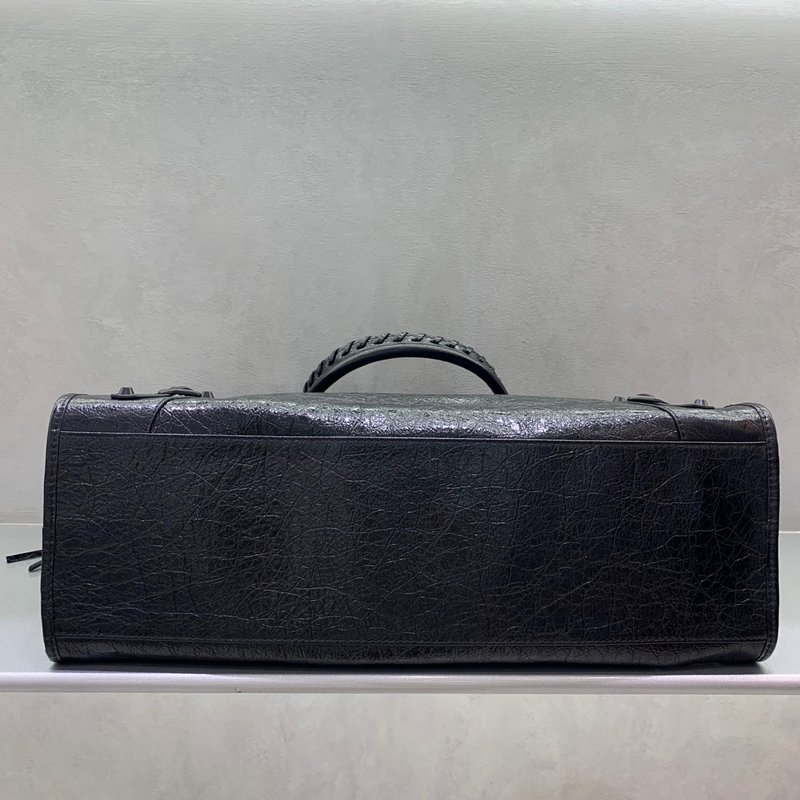 발렌시아가 르 시티 블랙 숄더백 001-224650