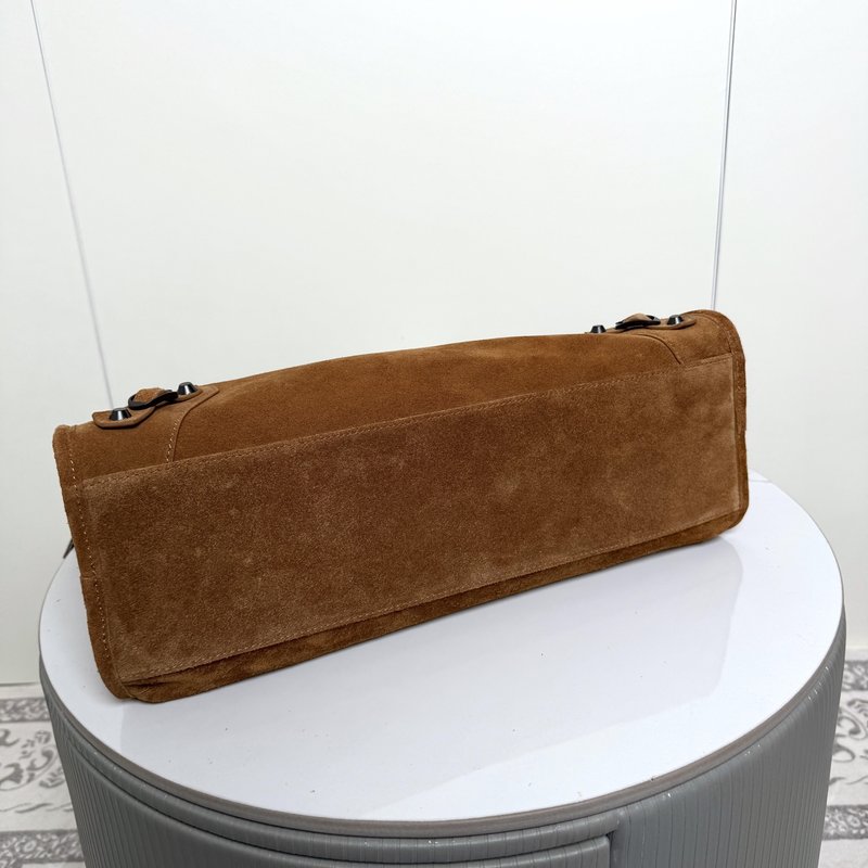 발렌시아가 르 시티 스웨이드 모토백 001-224764