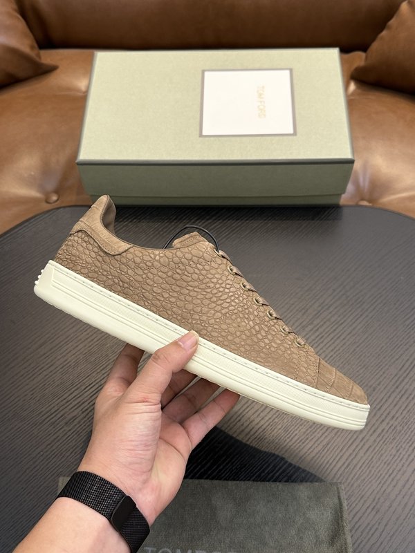 TOM FORD Cambridge 가죽 스니커즈 001-226376