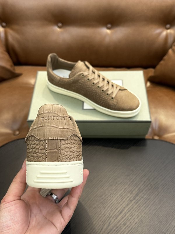 TOM FORD Cambridge 가죽 스니커즈 001-226376