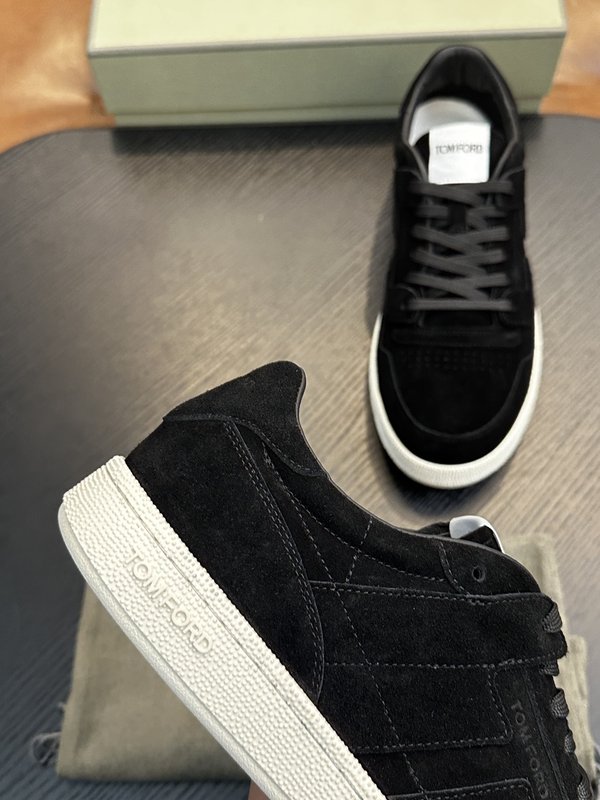 TOM FORD Cambridge 가죽 스니커즈 001-226413