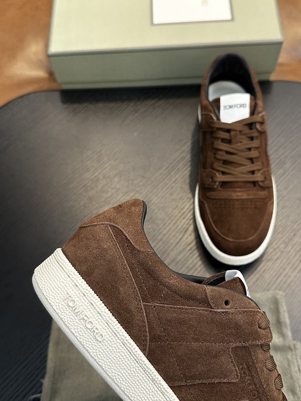 TOM FORD 가죽 로우탑 스니커즈 001-226421