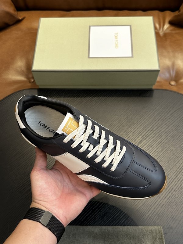 TOM FORD 소가죽 로우탑 스니커즈 001-226432