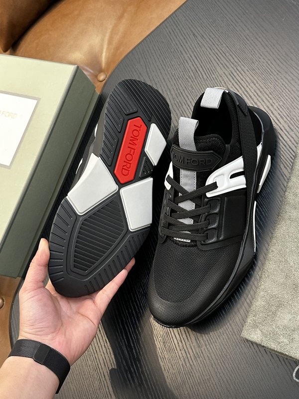 TOM FORD 가죽 로우탑 스니커즈 001-226447