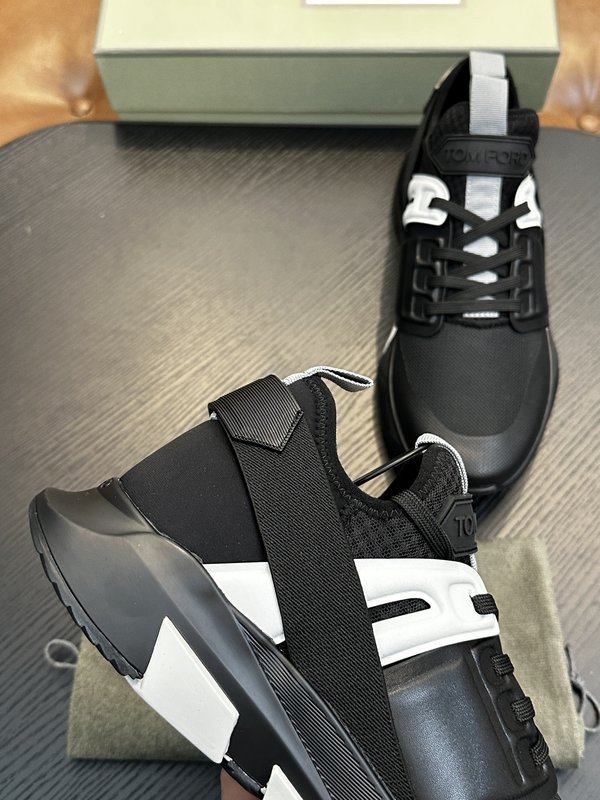 TOM FORD 가죽 로우탑 스니커즈 001-226447