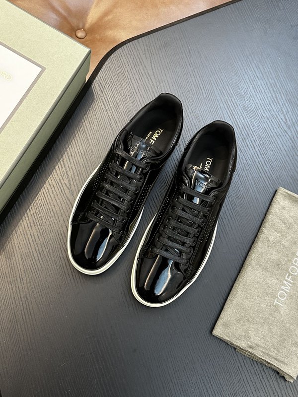 TOM FORD 가죽 로우탑 스니커즈 001-226465
