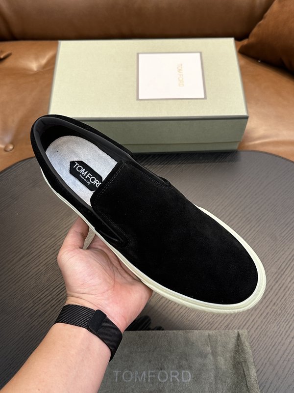 TOM FORD 가죽 로우톱 스니커즈 001-226470