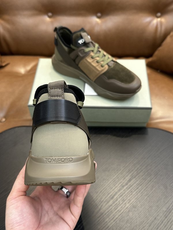 TOM FORD 가죽 로우탑 스니커즈 001-226474