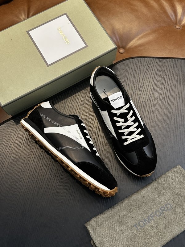 TOM FORD 캠브리지 스웨이드 로우톱 스니커즈 001-226548