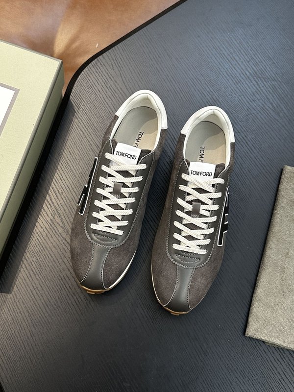 TOM FORD 스웨이드 로우탑 스니커즈 001-226552