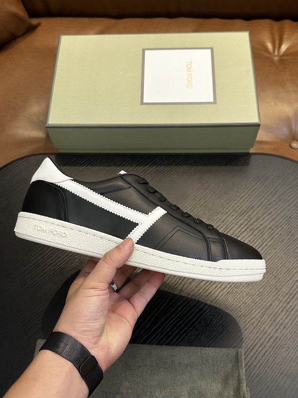 TOM FORD Cambridge 로우탑 스니커즈 001-226556