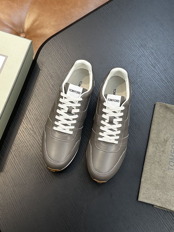 TOM FORD 가죽 로우탑 스니커즈 001-226572