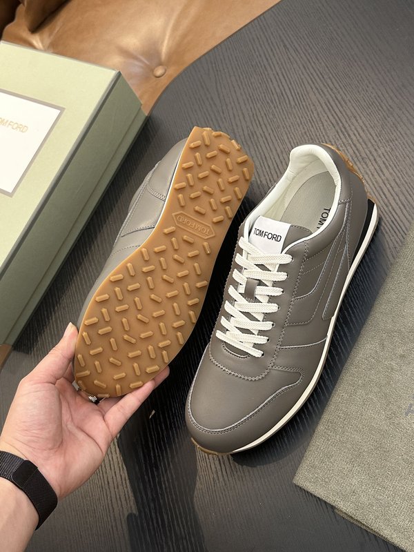 TOM FORD 가죽 로우탑 스니커즈 001-226572