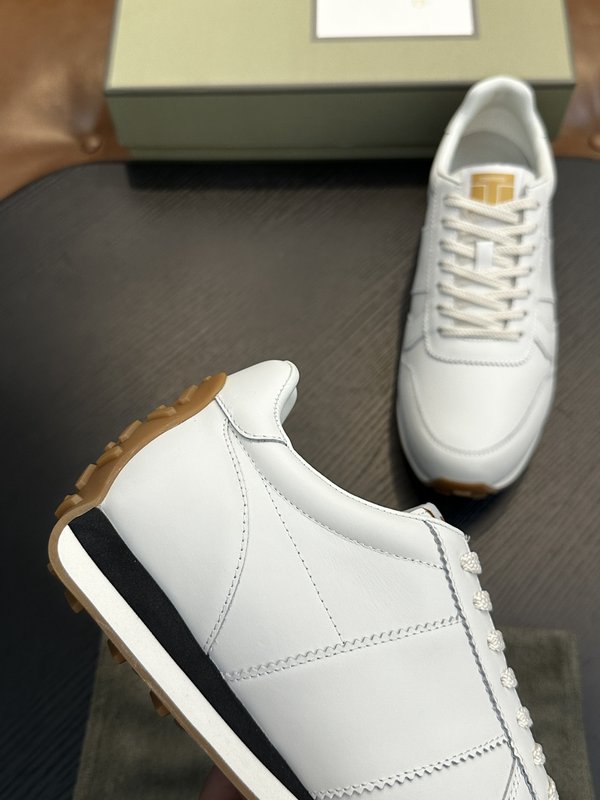 TOM FORD 가죽 로우탑 스니커즈 001-226575