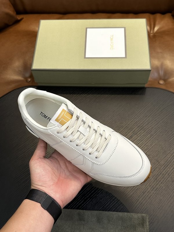 TOM FORD 가죽 로우탑 스니커즈 001-226575