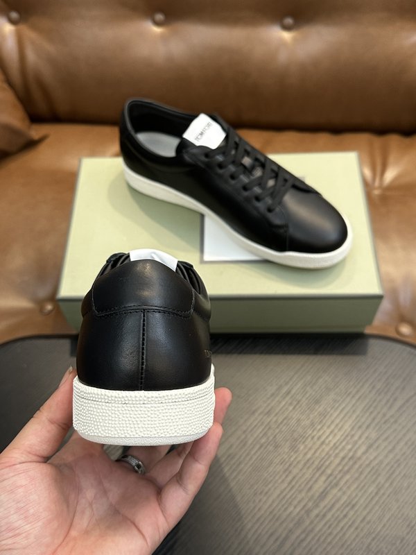 TOM FORD 가죽 로우탑 스니커즈 001-226578