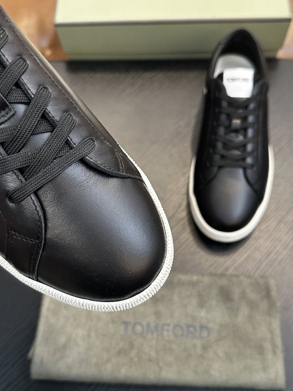 TOM FORD 가죽 로우탑 스니커즈 001-226578