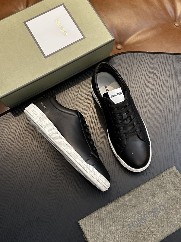 TOM FORD 가죽 로우탑 스니커즈 001-226578