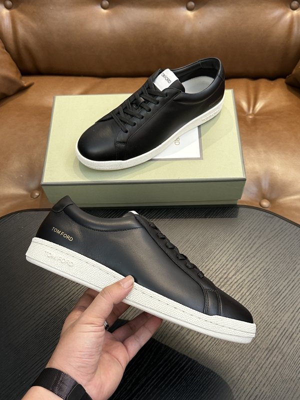 TOM FORD 가죽 로우탑 스니커즈 001-226578