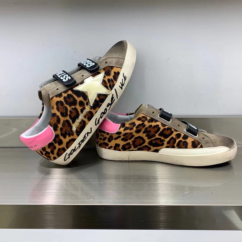 Golden Goose 슈퍼스타 빈티지 스니커즈 001-226603