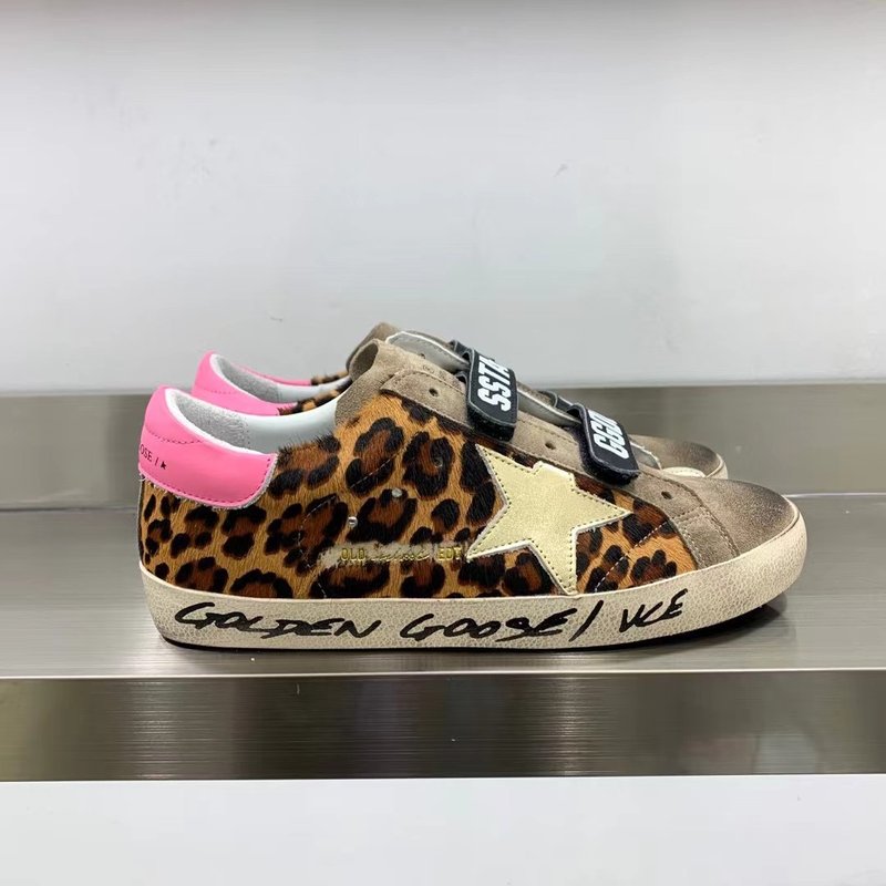 Golden Goose 슈퍼스타 빈티지 스니커즈 001-226603