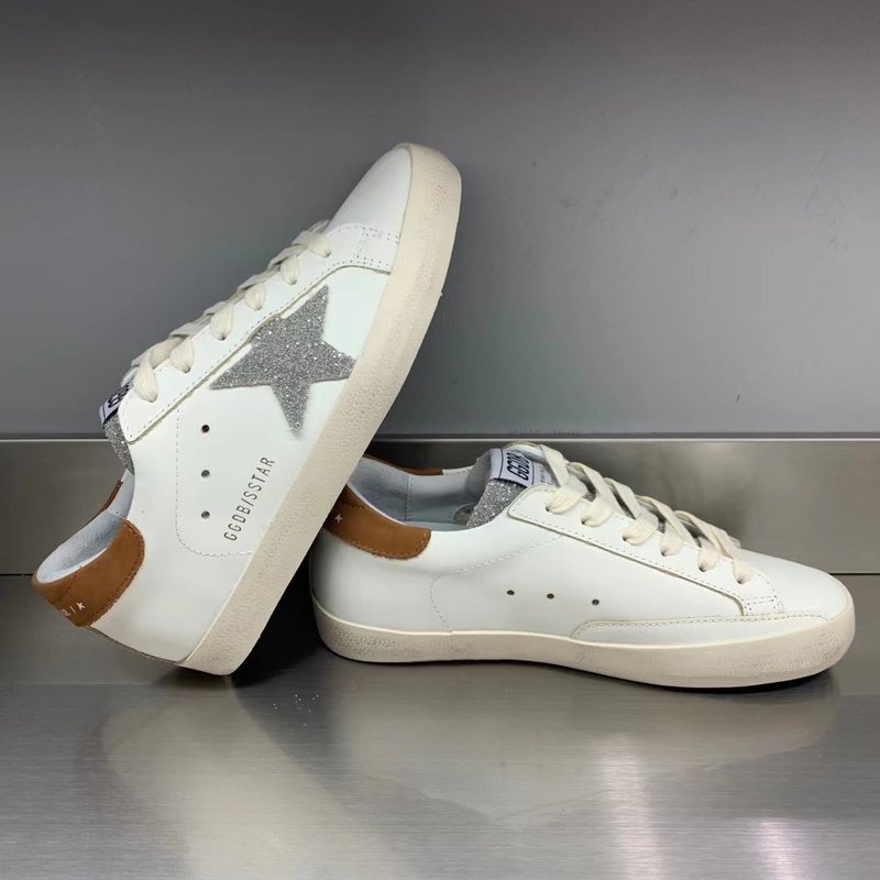 Golden Goose 스타 운동화 001-226755