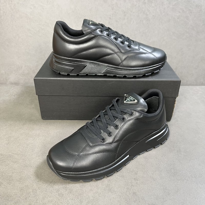 PRADA 남성 방수 원료 소가죽 운동화 001-226923