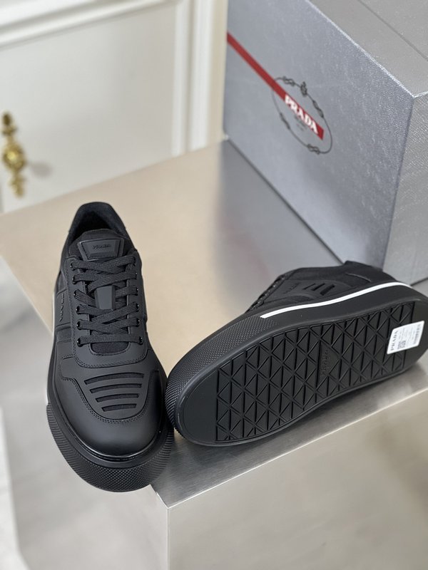 PRADA 남성 두꺼운 바닥 캐주얼 운동화 001-226927