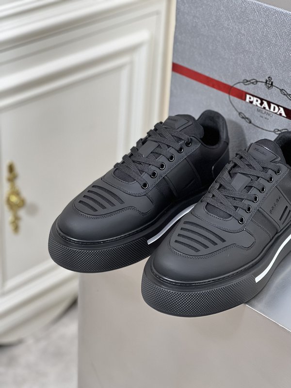 PRADA 남성 두꺼운 바닥 캐주얼 운동화 001-226927