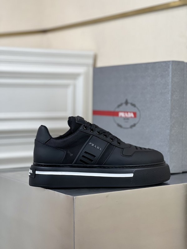 PRADA 남성 두꺼운 바닥 캐주얼 운동화 001-226927