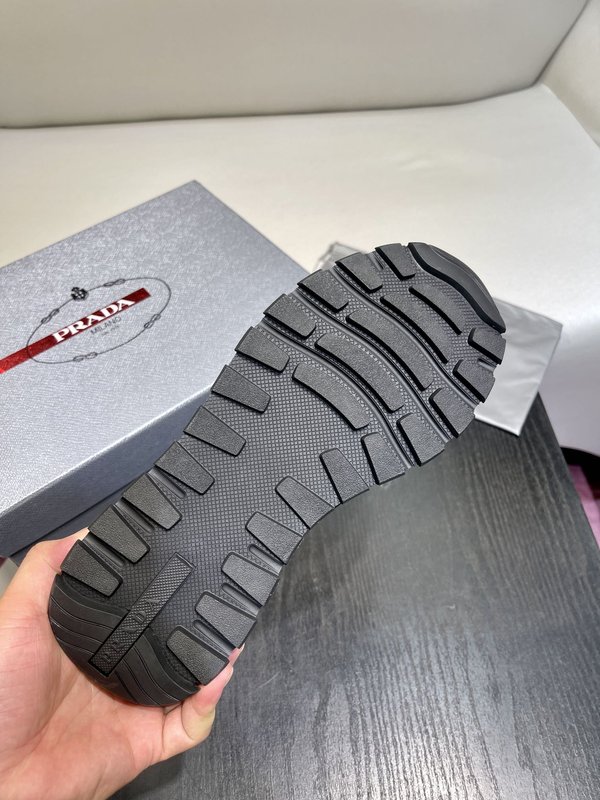 Prada PRAX 01 운동화 001-226962