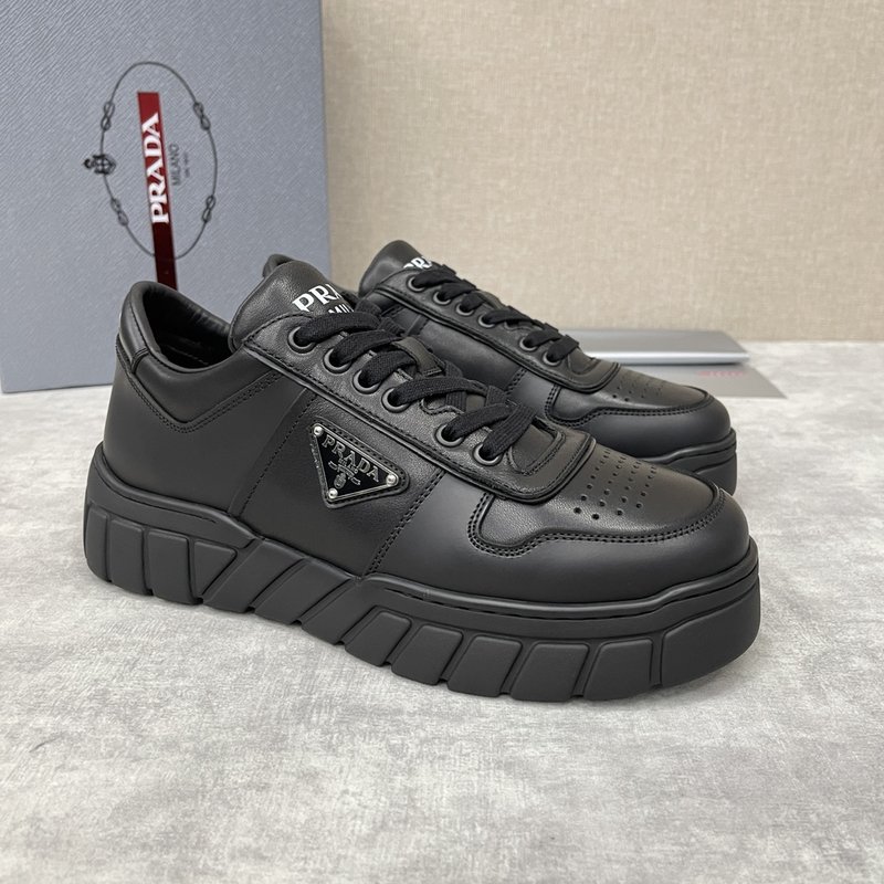 Prada 로고 플레이트 두꺼운 밑창 운동화 001-226964