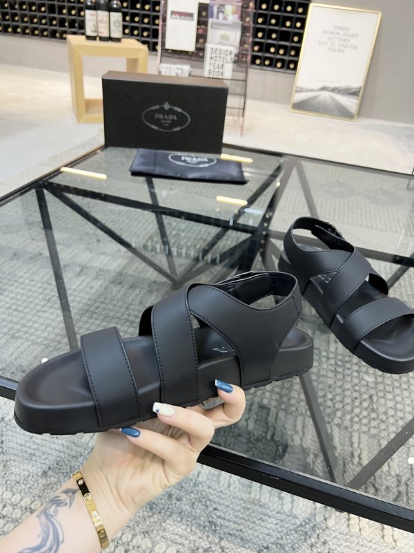 Prada 프라다 남성 가죽 슬리퍼 001-227009