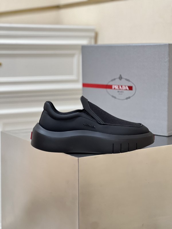 Prada 남성 수입 소가죽 두꺼운 바닥 캐주얼 슈즈 001-227010