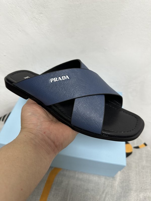 프라다 남성 야자무늬 가죽 슬리퍼 001-227124