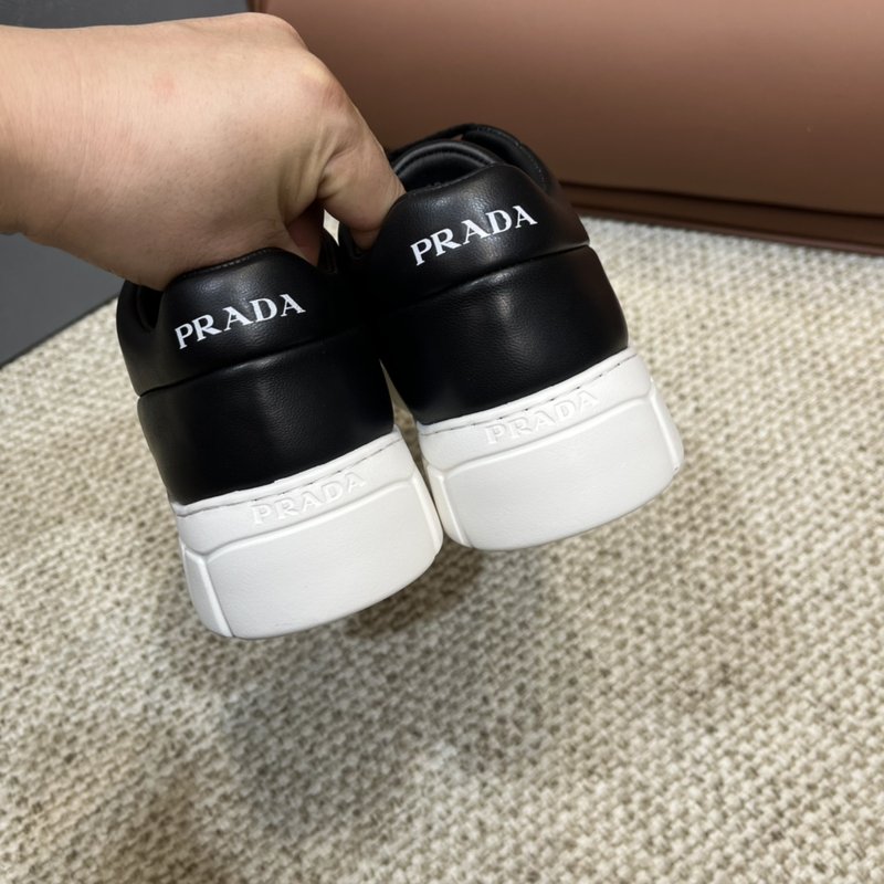 프라다 춘하 수입 카프스킨 운동화 001-227135