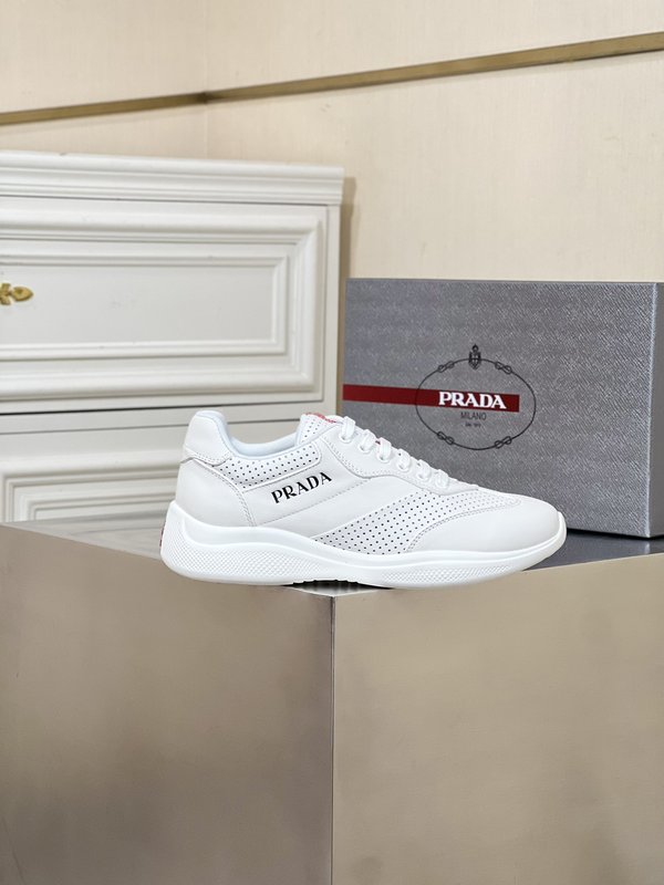Prada 남성 캐주얼 펀칭 레더 운동화 001-227159